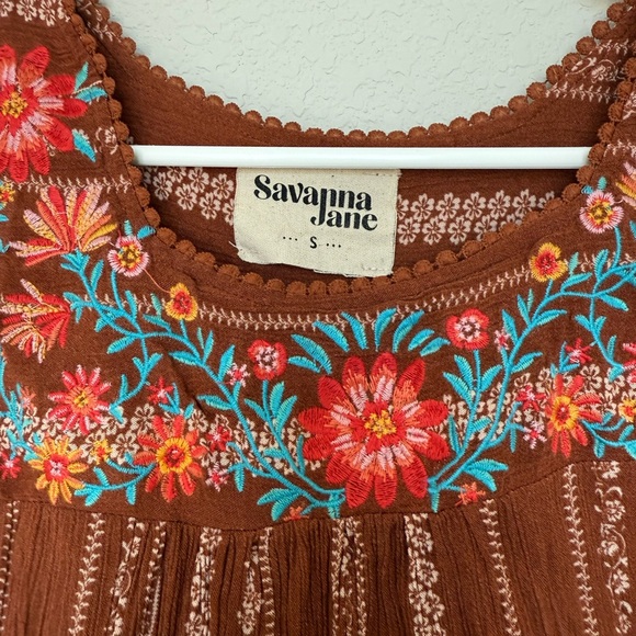 Savanna Jane Brown Top with Colorful Embroidery - Picture 4 of 8